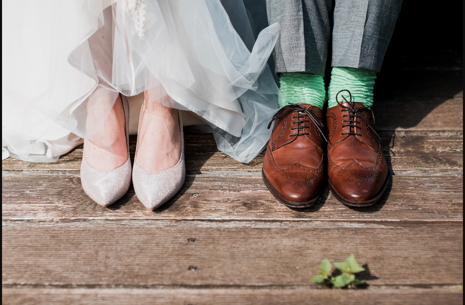 How To Choose Your Wedding Socks